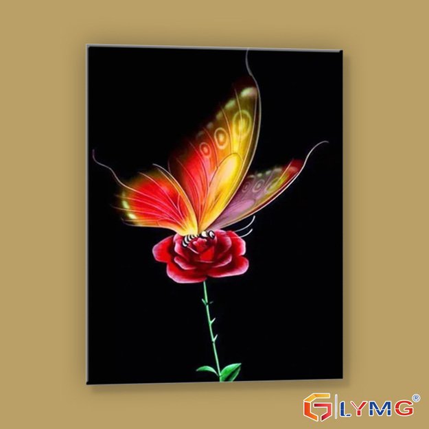 Dimanta mozaīka 5d 30x40cm (35x45cm) tauriņš uz rozes