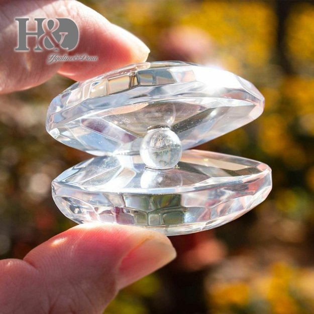 Crystal Clam with Pearl - crystal H&D