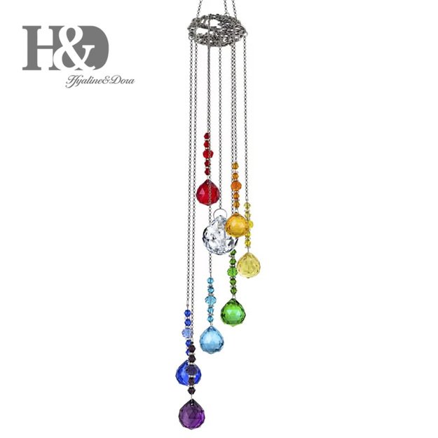 Spalvota krištolinė čakrų saulės gaudyklė su vėjo varpeliais