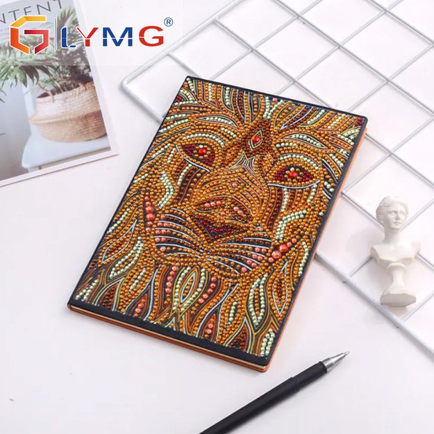Diamond painting set - notebook 50 pages, cover illustration – lion, abstraction